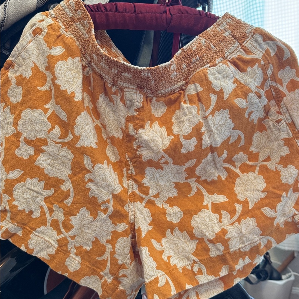 Briggs ladies linen blend pull on shorts size L